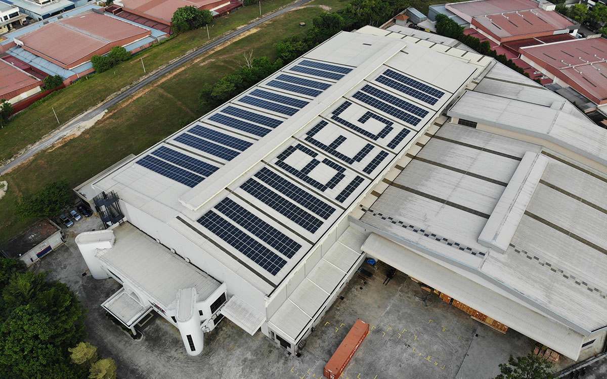 Industrial solar panels installed by Solarvest