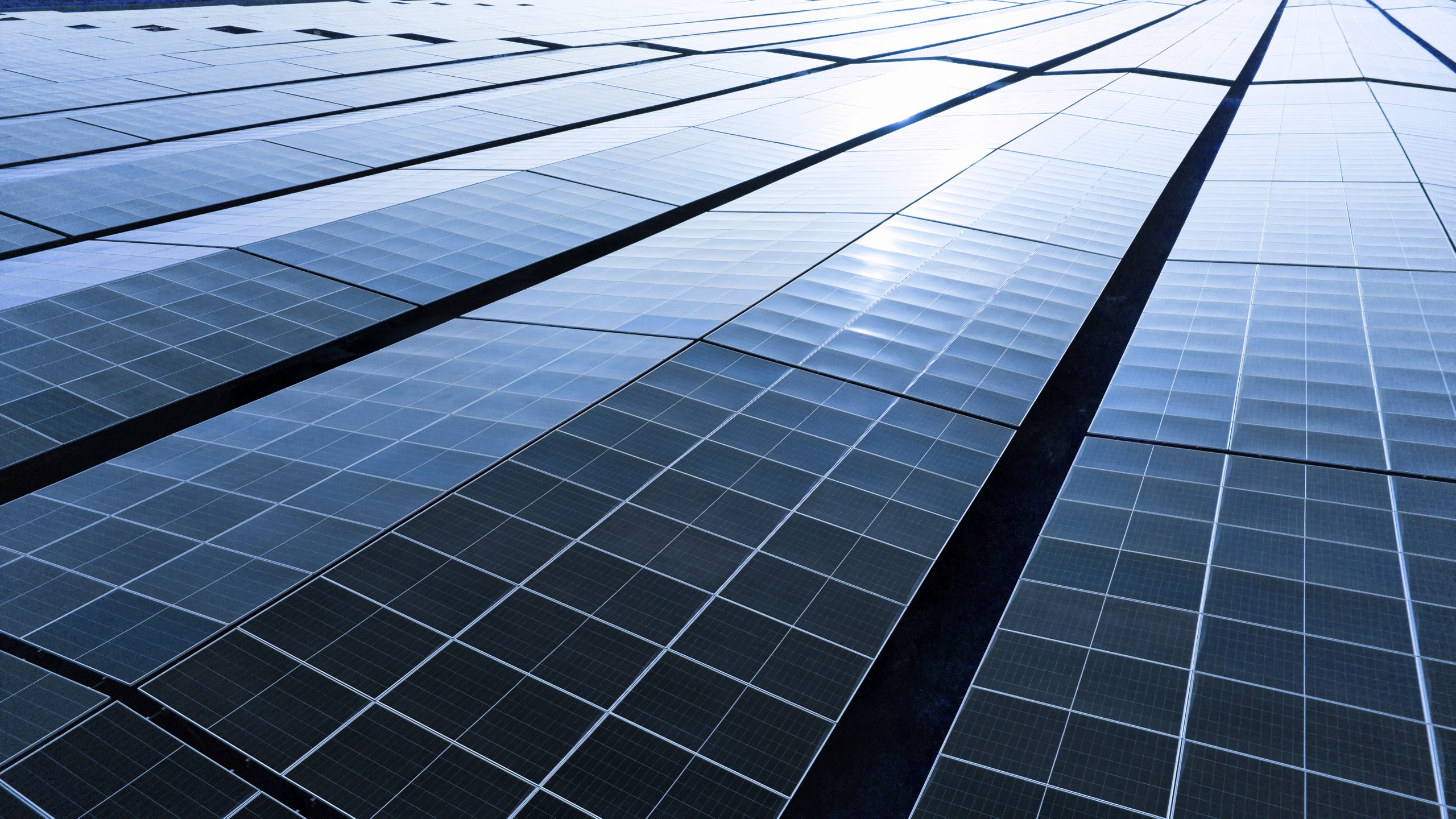 Industrial rooftop solar PV installation supplying daytime energy for self-consumption under Solar ATAP